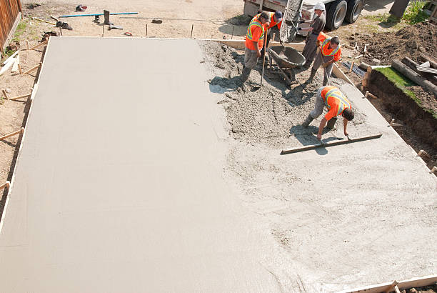  Desert View Highlands, CA Concrete contractor Pros
